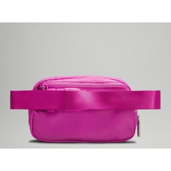 NWT Lululemon Everywhere Belt Bag Pow Pink Tone - Picture 2 of 7
